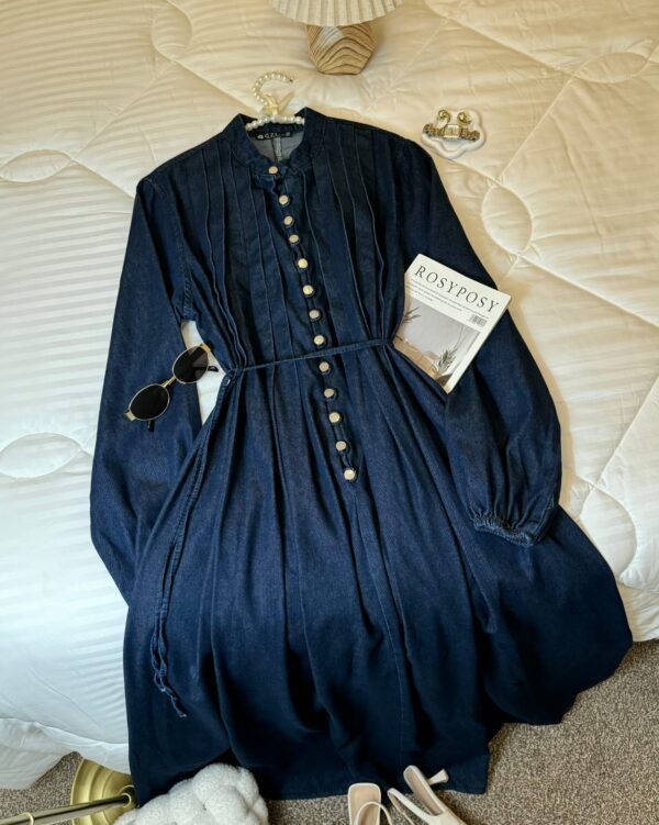 فستان جينز بكسرات